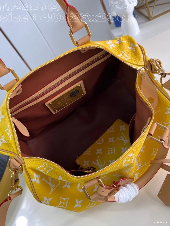 40 Louis SPEEDY Vuitton 0429